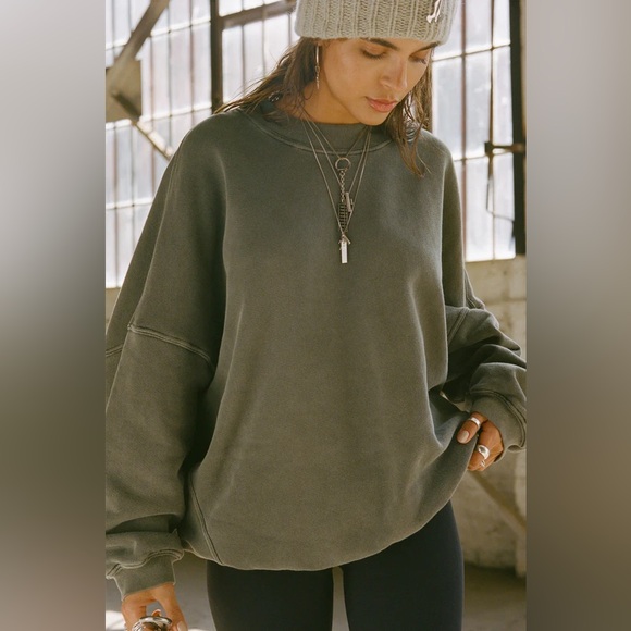 Joah Brown Tops - NWT Joah Brown Oversized Crew Pullover s/m